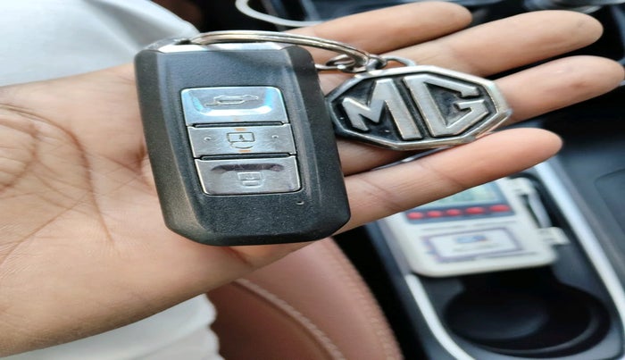 2020 MG HECTOR PLUS SHARP 2.0 DIESEL TURBO MT 6-STR, Diesel, Manual, 90,334 km, interior