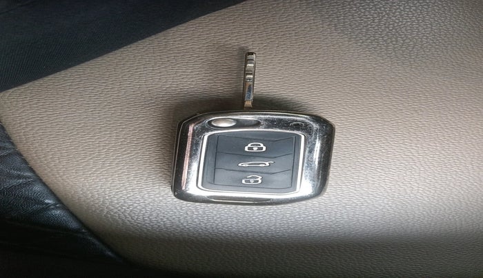 2024 Mahindra BOLERO NEO N 4, Diesel, Manual, 29,723 km, interior
