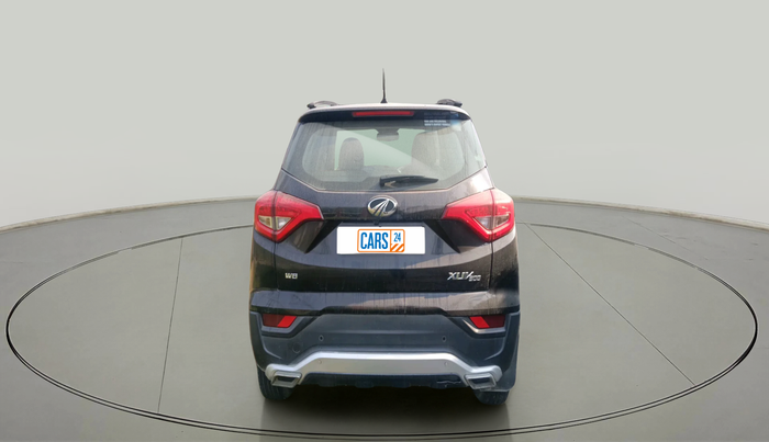 2022 Mahindra XUV300 W8 (O) 1.2 PETROL, Petrol, Manual, 34,869 km, exterior