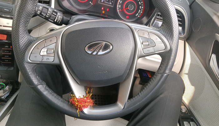 2022 Mahindra XUV300 W8 (O) 1.2 PETROL, Petrol, Manual, 34,869 km, interior