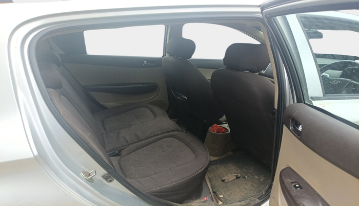 2010 Hyundai i20 SPORTZ 1.2, Petrol, Manual, 1,30,809 km, interior