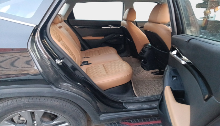 2022 KIA SELTOS HTX PLUS 1.5 DIESEL, Diesel, Manual, 1,25,031 km, interior