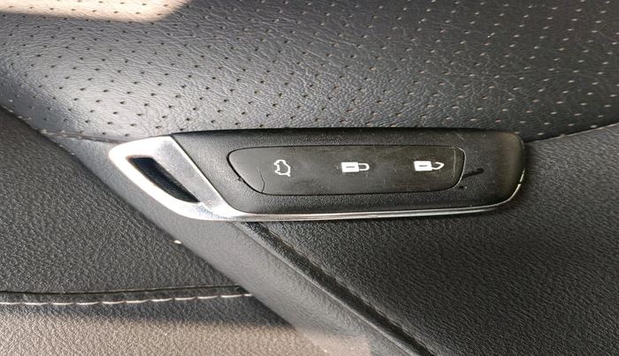 2020 MG HECTOR SHARP 1.5 DCT PETROL, Petrol, Automatic, 83,814 km, interior