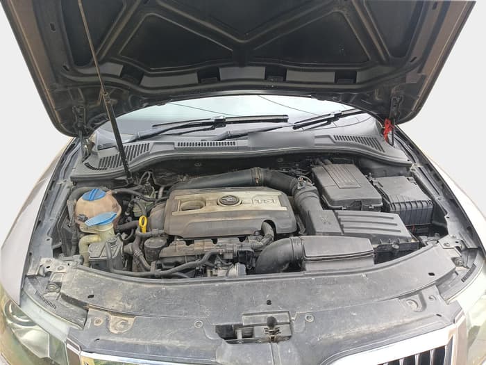 2015 Skoda Superb ELEGANCE 1.8 TSI MT, Petrol, Manual, 92,726 km, exterior
