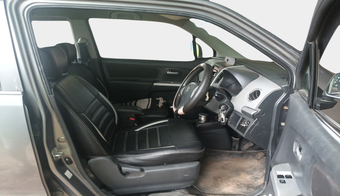 2011 Maruti Wagon R 1.0 LXI, Petrol, Manual, 83,423 km, interior