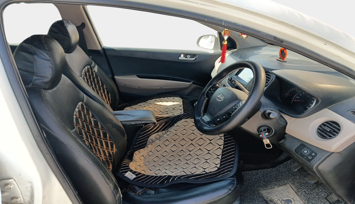 2018 Hyundai Grand i10 SPORTZ 1.2 KAPPA VTVT, Petrol, Manual, 75,400 km, interior