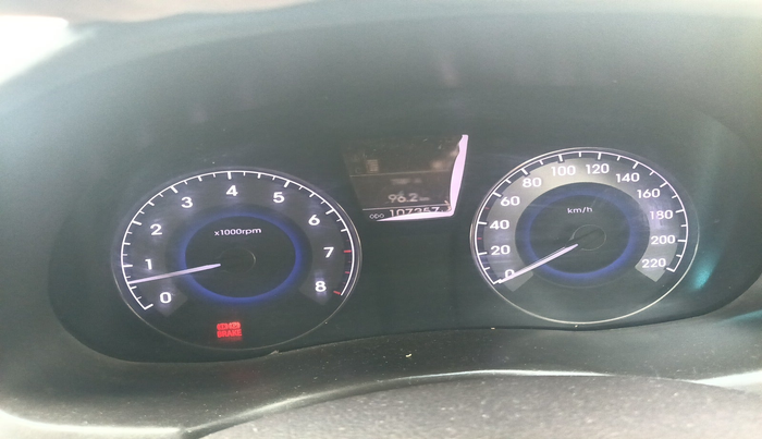 2014 Hyundai Verna FLUIDIC 1.6 VTVT SX OPT, Petrol, Manual, 1,07,357 km, interior
