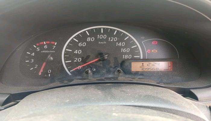 2017 Nissan Micra Active XV, CNG, Manual, 1,09,568 km, interior