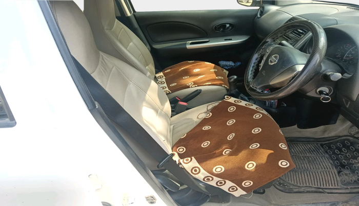 2017 Nissan Micra Active XV, CNG, Manual, 1,09,568 km, interior