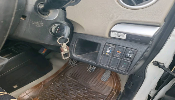 2014 Maruti Wagon R 1.0 VXI, Petrol, Manual, 1,08,281 km, interior