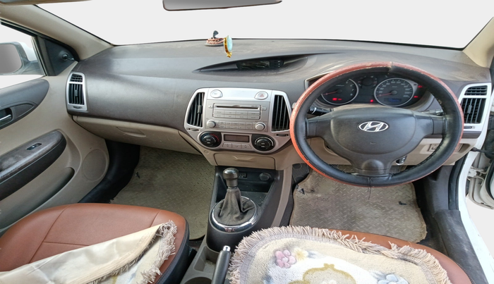 2011 Hyundai i20 MAGNA 1.2, Petrol, Manual, 1,40,814 km, interior