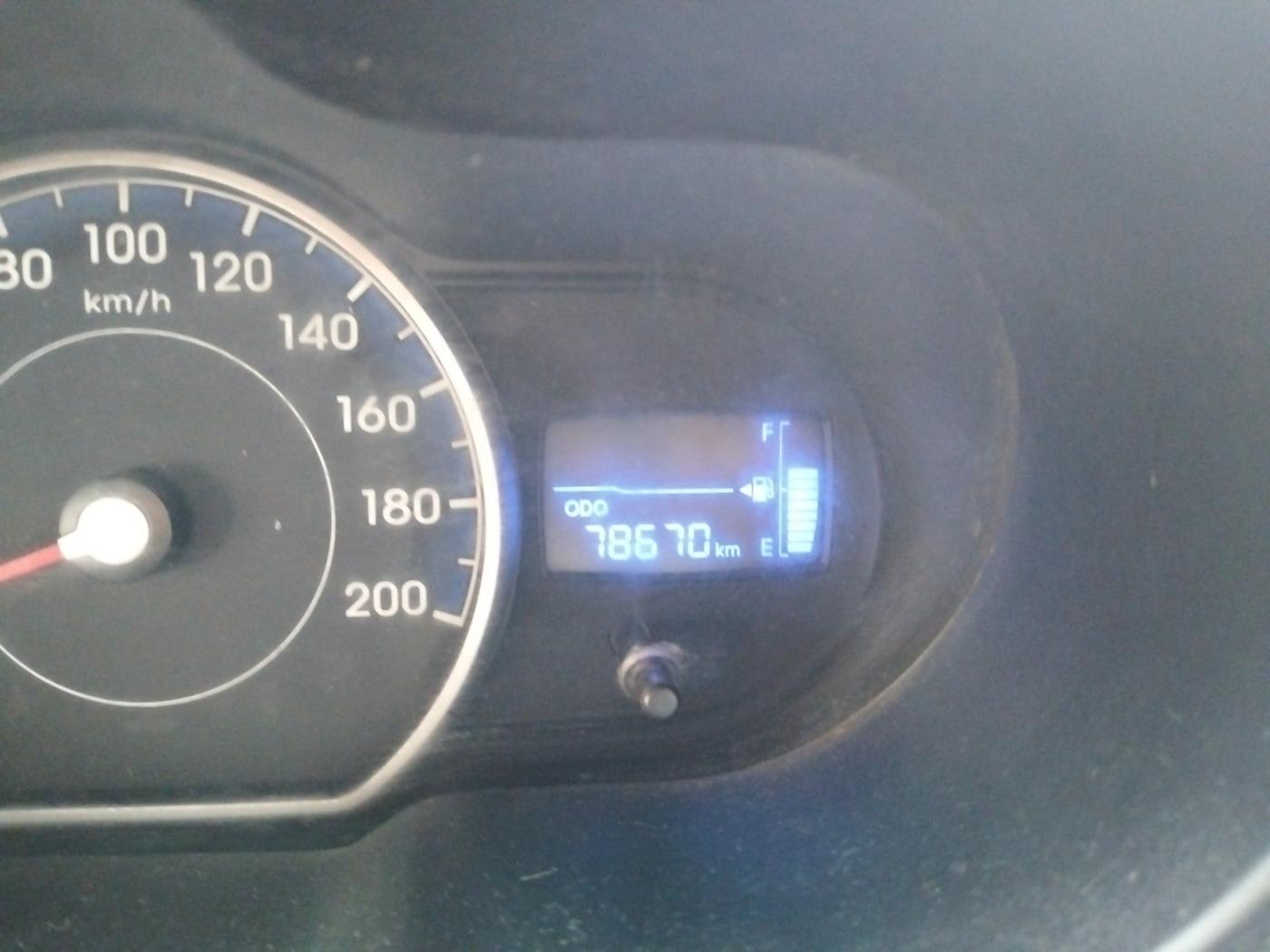 2013 Hyundai i10 MAGNA 1.1, Petrol, Manual, 78,700 km, interior
