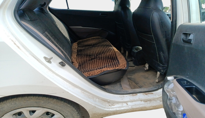 2019 Hyundai Grand i10 MAGNA 1.2 KAPPA VTVT, Petrol, Manual, 99,000 km, interior