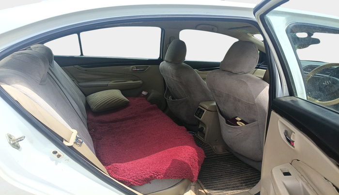 2017 Maruti Ciaz SIGMA DIESEL 1.3, Diesel, Manual, 1,75,214 km, interior