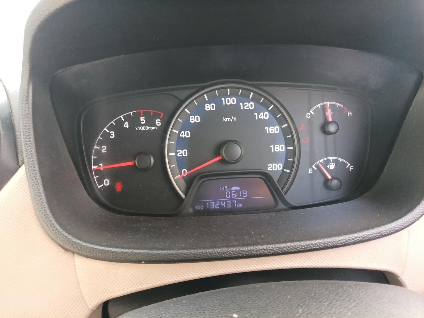 2014 Hyundai Xcent S 1.1 CRDI, Diesel, Manual, 1,34,400 km, interior