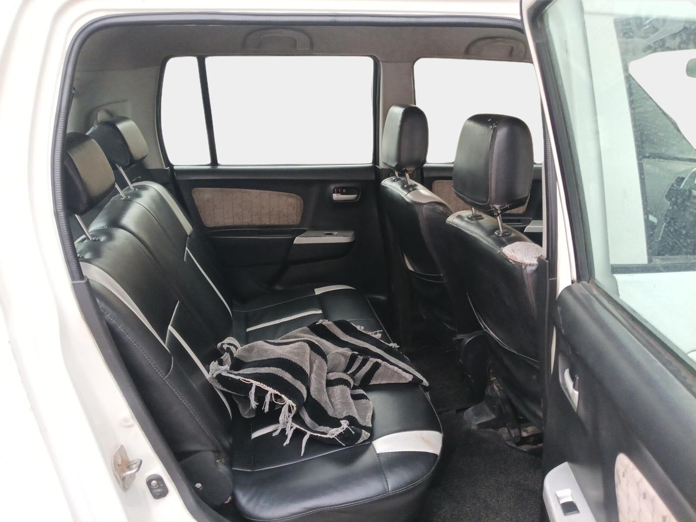 2015 Maruti Wagon R 1.0 VXI, Petrol, Manual, 71,279 km, interior