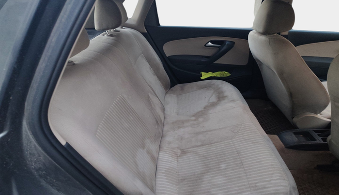 2013 Volkswagen Polo HIGHLINE DIESEL, Diesel, Manual, 2,28,000 km, interior