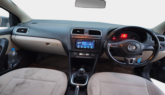 2013 Volkswagen Polo HIGHLINE DIESEL, Diesel, Manual, 2,28,000 km, interior