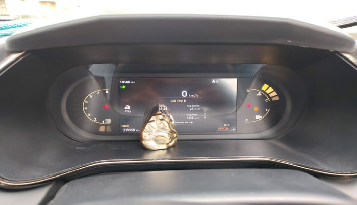 2023 Tata Safari XZ PLUS 6S ADVENTURE, Diesel, Manual, 27,068 km, interior