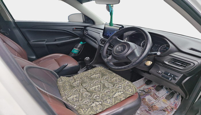 2022 Maruti BREZZA LXI SMART HYBRID, Petrol, Manual, 71,665 km, interior