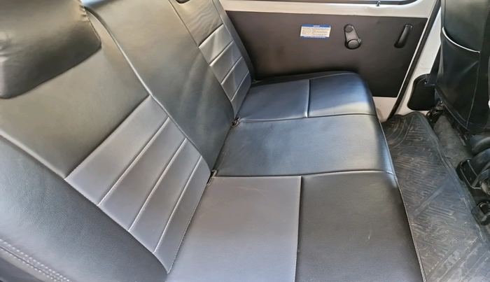 2022 Maruti Eeco 5 STR AC CNG, Petrol, Manual, 24,225 km, interior