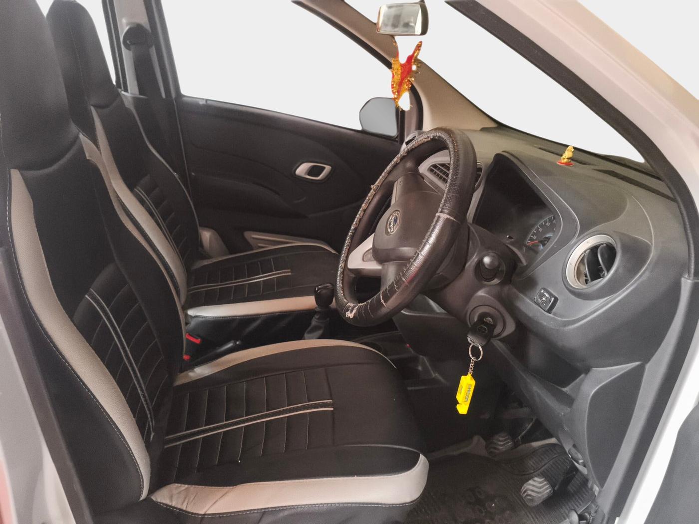 2018 Datsun Redi Go T (O), Petrol, Manual, 1,25,260 km, interior