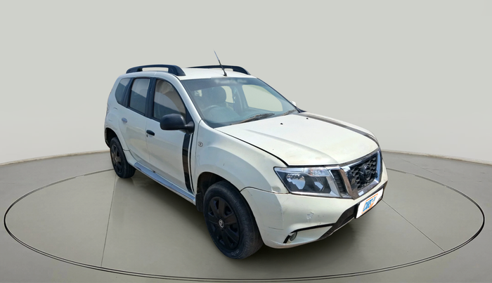 2014 Nissan Terrano XL D THP 110 PS, Diesel, Manual, 1,57,382 km, exterior