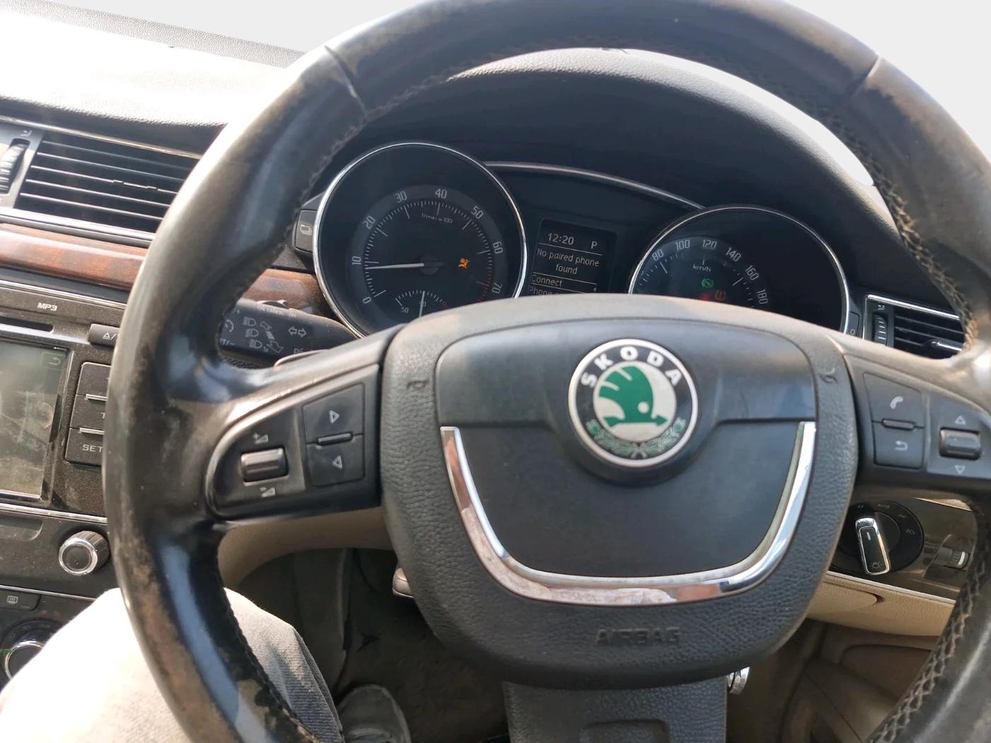 2011 Skoda Superb ELEGANCE 1.8 TSI AT, Petrol, Automatic, 78,297 km, interior