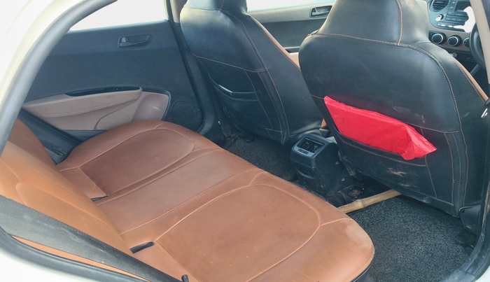 2018 Hyundai Grand i10 MAGNA 1.2 KAPPA VTVT, Petrol, Manual, 1,48,227 km, interior