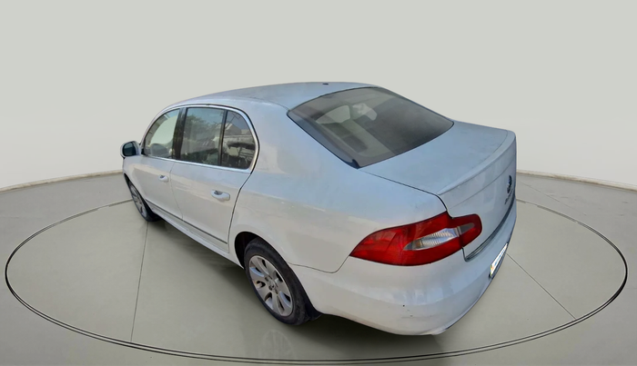 2011 Skoda Superb ELEGANCE 1.8 TSI MT, Petrol, Manual, 68,277 km, exterior