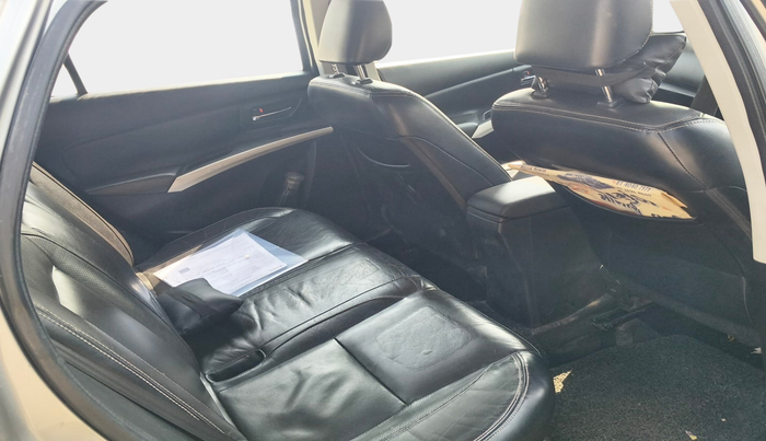 2015 Maruti S Cross ALPHA 1.6, Diesel, Manual, 1,01,601 km, interior