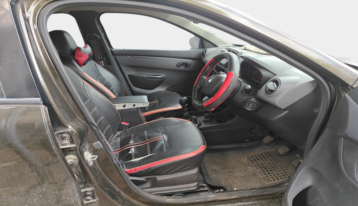 2017 Renault Kwid RXT 0.8, Petrol, Manual, 77,150 km, interior