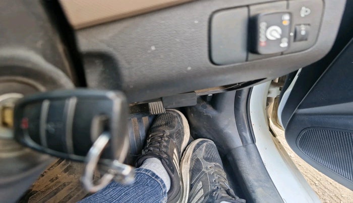 2019 Hyundai Xcent S 1.2, Petrol, Manual, 97,085 km, interior