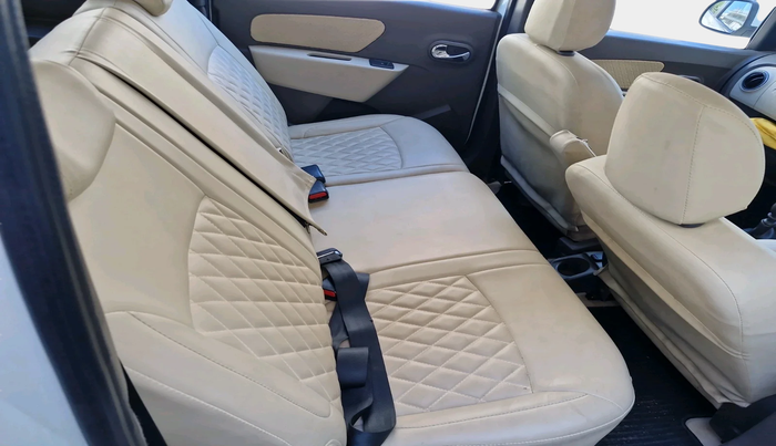 2016 Renault Lodgy 110 PS RXZ 8 STR, Diesel, Manual, 1,41,683 km, interior