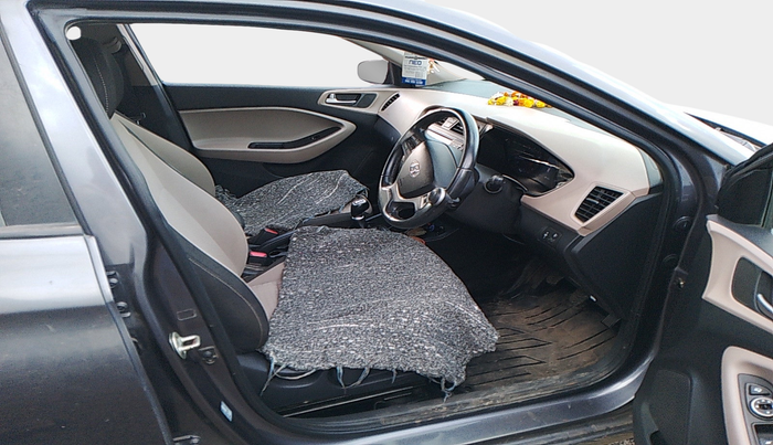 2017 Hyundai Elite i20 ASTA 1.2 (O), Petrol, Manual, 33,737 km, interior