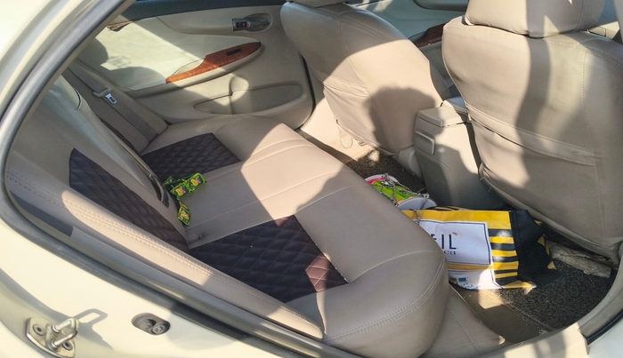 2010 Toyota Corolla Altis G PETROL, Petrol, Manual, 1,50,169 km, interior