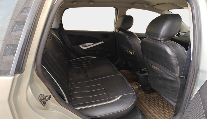 2012 Ford Figo TITANIUM 1.4 DIESEL, Diesel, Manual, 1,30,272 km, interior