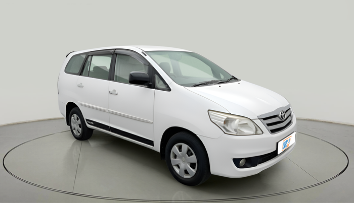 2013 Toyota Innova 2.5 G 8 STR, Diesel, Manual, 1,15,437 km, exterior