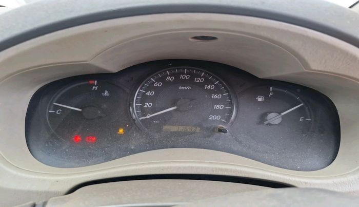 2013 Toyota Innova 2.5 G 8 STR, Diesel, Manual, 1,15,437 km, interior