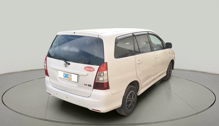 2013 Toyota Innova 2.5 GX 8 STR, Diesel, Manual, 3,81,075 km, exterior