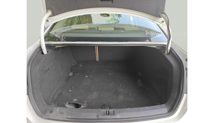 2013 Audi A4 2.0 TDI, Diesel, Automatic, 1,28,897 km, exterior