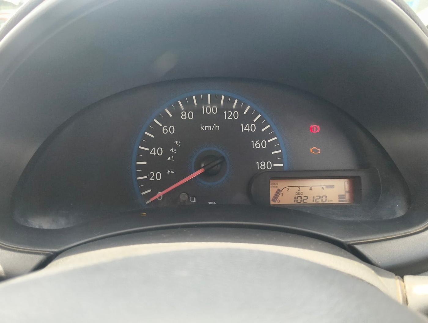 2018 Datsun Go Plus T, Petrol, Manual, 1,02,120 km, interior