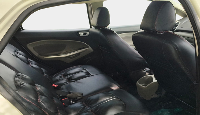 2014 Ford Ecosport TITANIUM 1.5L DIESEL, Diesel, Manual, 1,02,342 km, interior