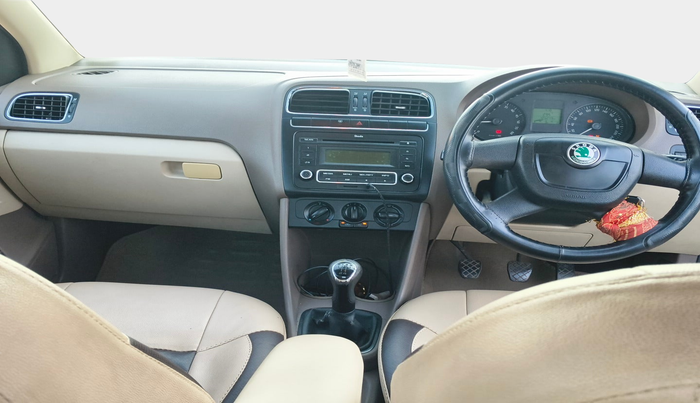 2013 Skoda Rapid AMBITION 1.6 TDI CR MT, Diesel, Manual, 1,25,249 km, interior