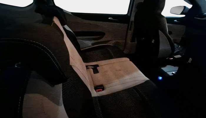 2020 Renault TRIBER RXZ, Petrol, Manual, 27,925 km, interior