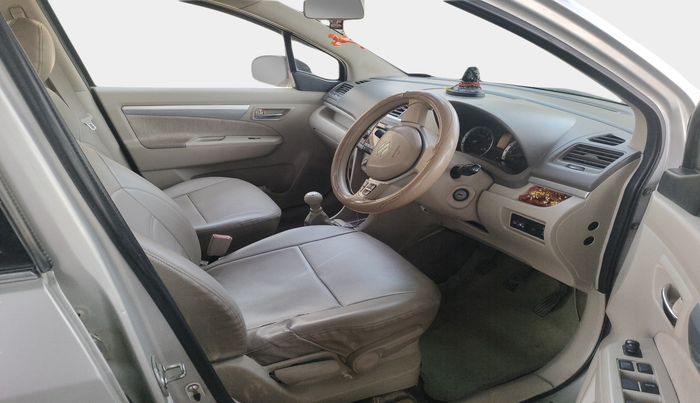 2012 Maruti Ertiga ZXI, Petrol, Manual, 1,17,706 km, interior