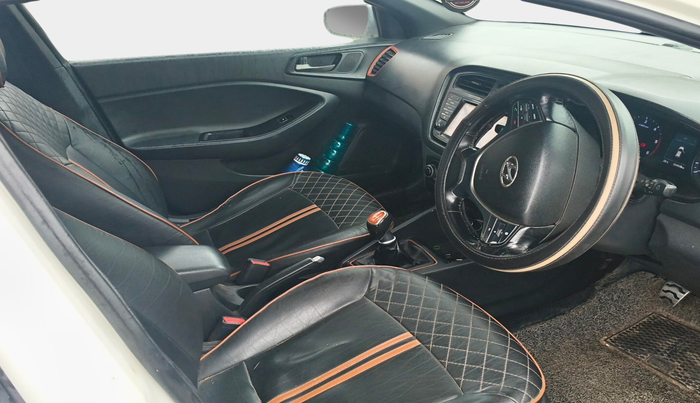 2015 Hyundai i20 Active 1.4 SX, Diesel, Manual, 1,20,806 km, interior