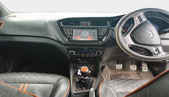 2015 Hyundai i20 Active 1.4 SX, Diesel, Manual, 1,20,806 km, interior