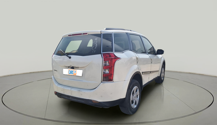 2015 Mahindra XUV500 W6, Diesel, Manual, 1,90,673 km, exterior