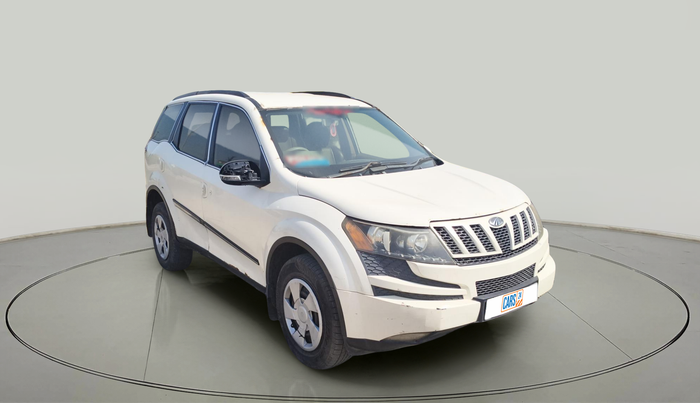 2015 Mahindra XUV500 W6, Diesel, Manual, 1,90,673 km, exterior